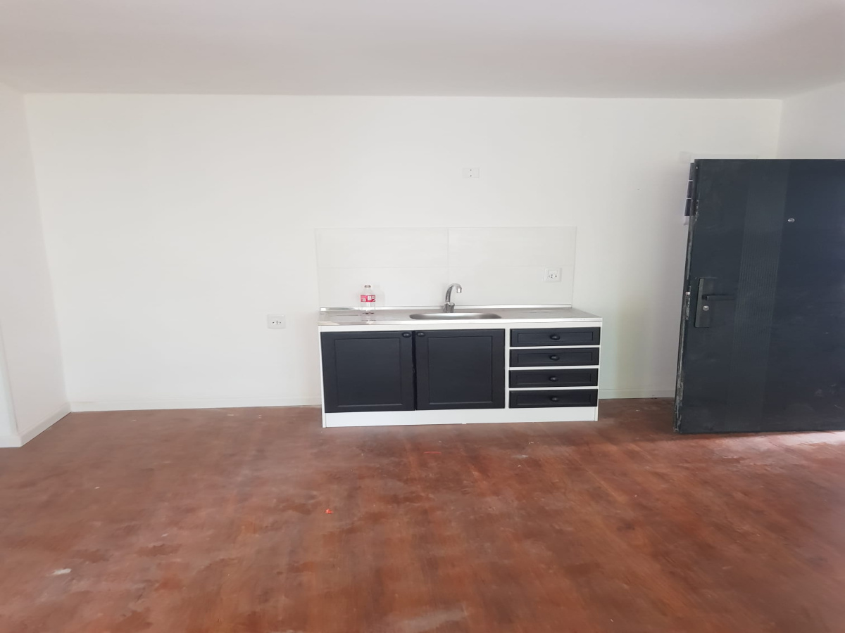 18 de Julio, Durazno, 0 , 0 ,0,Apartamento,En alquiler,18 de Julio,0,1987