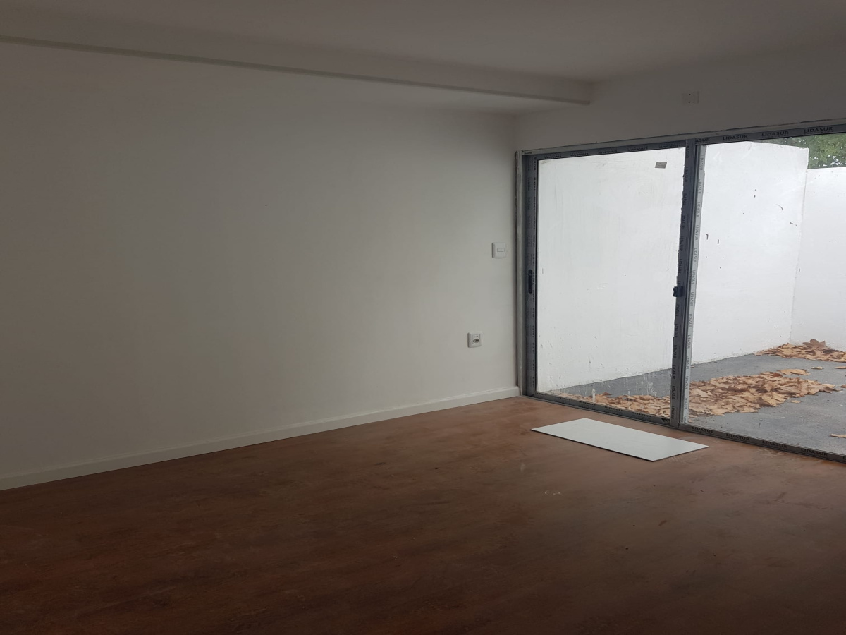 18 de Julio, Durazno, 0 , 0 ,0,Apartamento,En venta,18 de Julio,0,1988