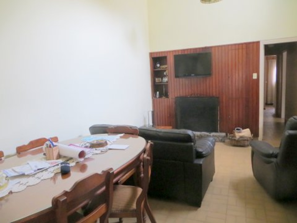 680 Batlle, Durazno, 4 Habitaciones Habitaciones, 0 ,2 BathroomsBathrooms,Casa,En venta,Batlle,0,1158