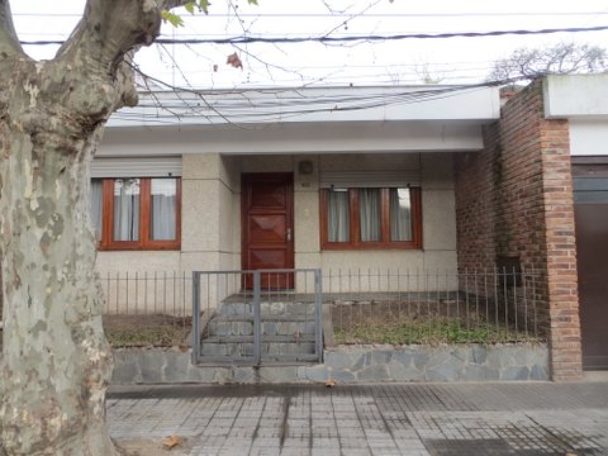 680 Batlle, Durazno, 4 Habitaciones Habitaciones, 0 ,2 BathroomsBathrooms,Casa,En venta,Batlle,0,1158