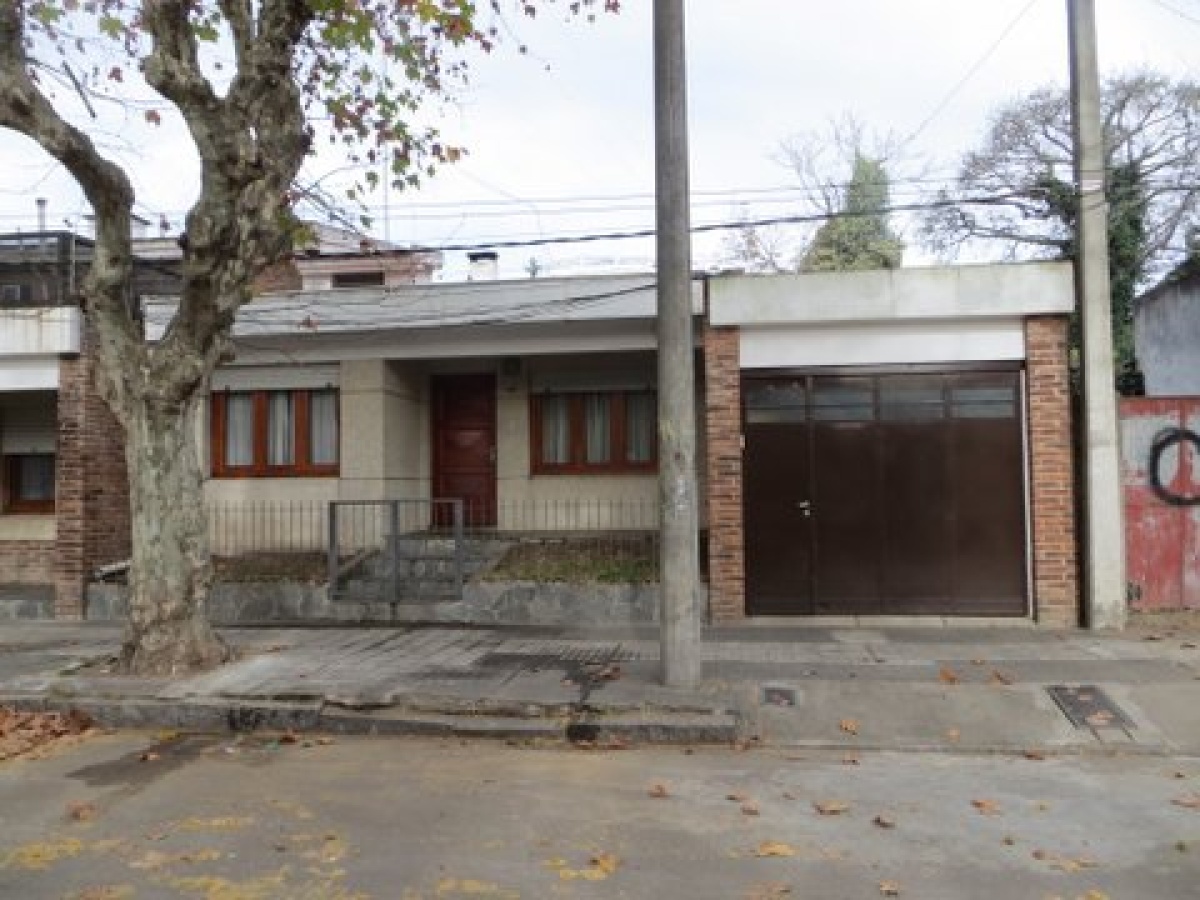 680 Batlle, Durazno, 4 Habitaciones Habitaciones, 0 ,2 BathroomsBathrooms,Casa,En venta,Batlle,0,1158