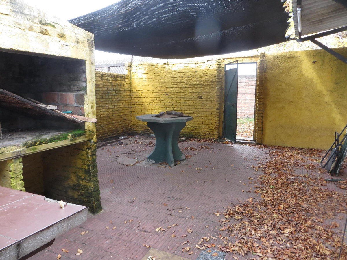 703 Juan Bautista de León, Durazno, 2 Habitaciones Habitaciones, ,1 BañoBathrooms,Casa,En venta,Juan Bautista de León,1226