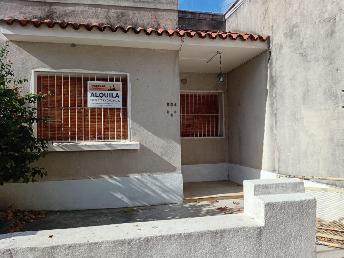 934 Oribe, Durazno, 2 Habitaciones Habitaciones, 0 ,1 BañoBaño,Casa,En alquiler,Oribe,0,1393 934 Oribe, Durazno, 2 Habitaciones Habitaciones, 0 ,1 BañoBaño,Casa,En alquiler,Oribe,0,1393
