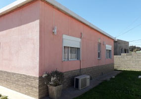 Díaz Alcántara, Durazno, 4 Habitaciones Habitaciones, ,2 BathroomsBathrooms,Casa,En venta,Díaz Alcántara,1479