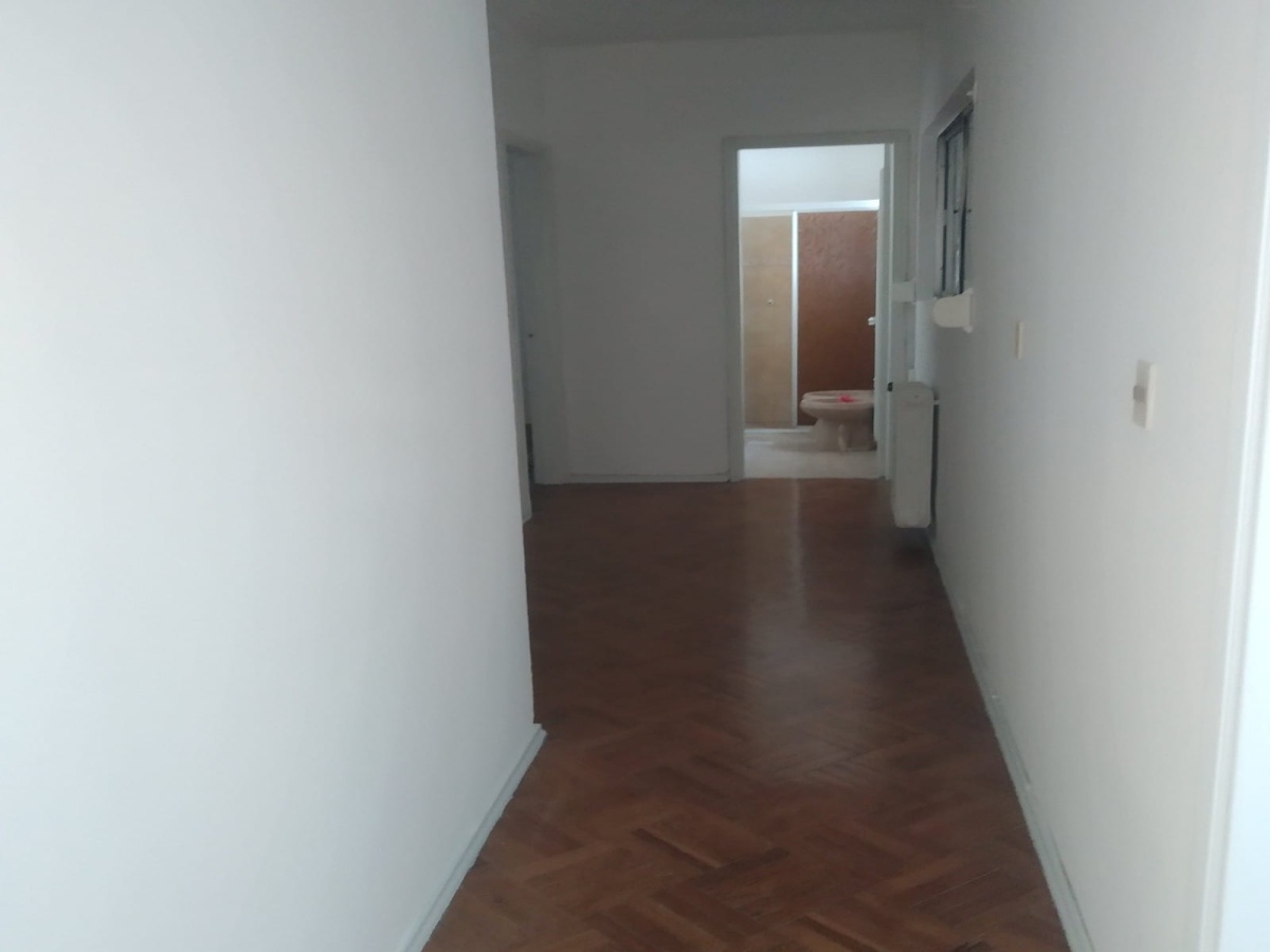 18 de Julio, Montevideo, ,Casa,En venta,18 de Julio,1811