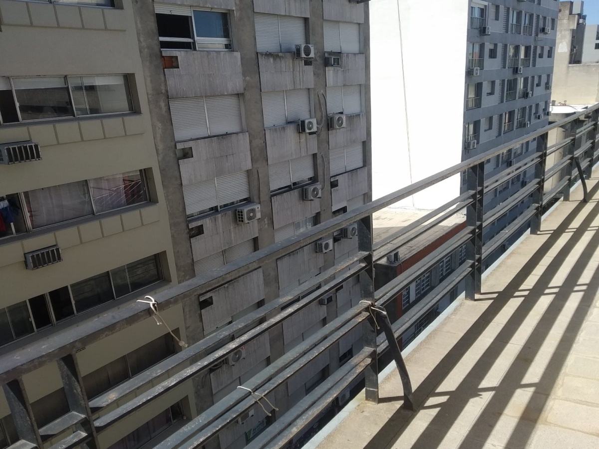 18 de Julio, Montevideo, ,Casa,En venta,18 de Julio,1811