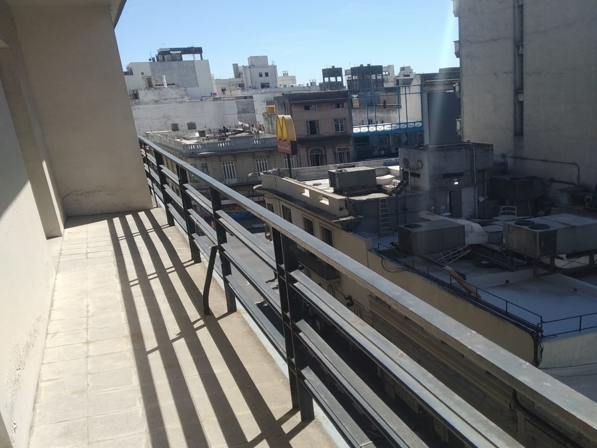 18 de Julio, Montevideo, ,Casa,En venta,18 de Julio,1811