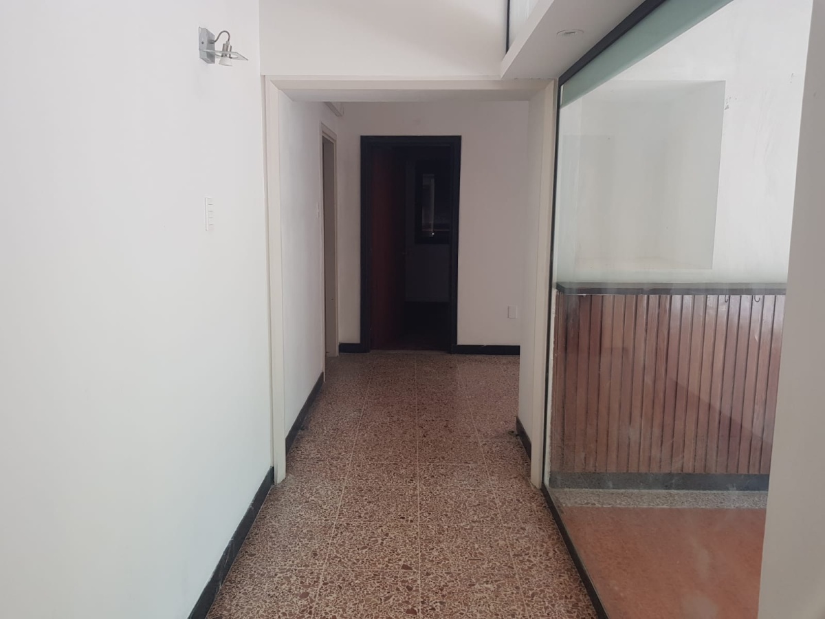 526 Zorrilla, Durazno, 8 Habitaciones Habitaciones, ,4 BathroomsBathrooms,Casa,En alquiler,Zorrilla,1877