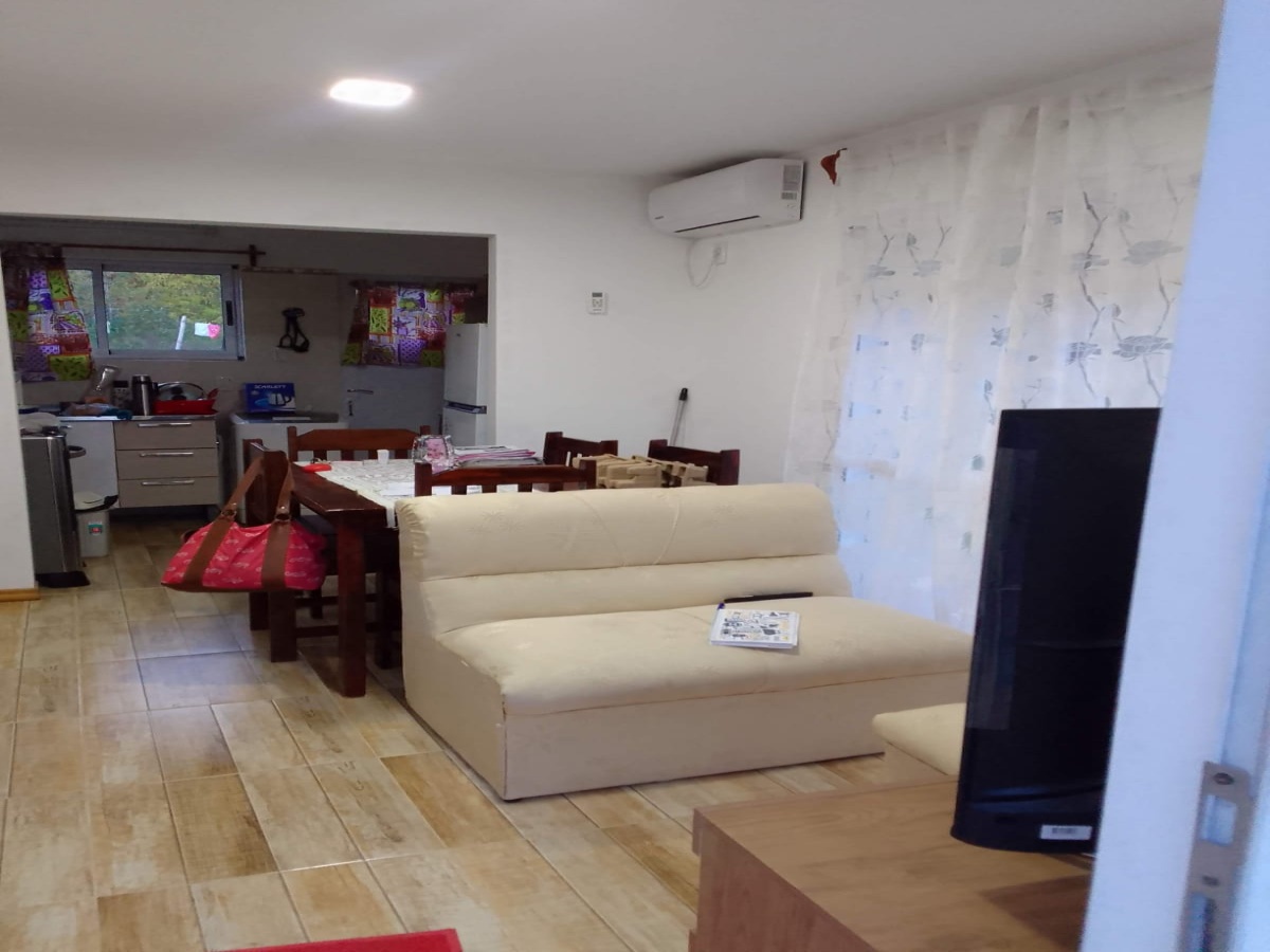 Joaquín Suárez, Durazno, 3 Habitaciones Habitaciones, ,2 BathroomsBathrooms,Casa,En venta,Joaquín Suárez,1893