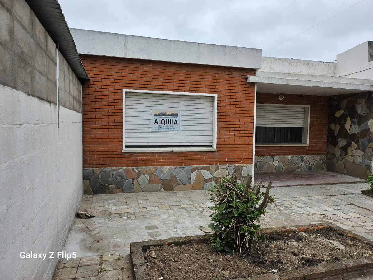 256 Batlle, Durazno, 2 Habitaciones Habitaciones, 0 ,1 BañoBaño,Casa,En alquiler,Batlle,0,1905