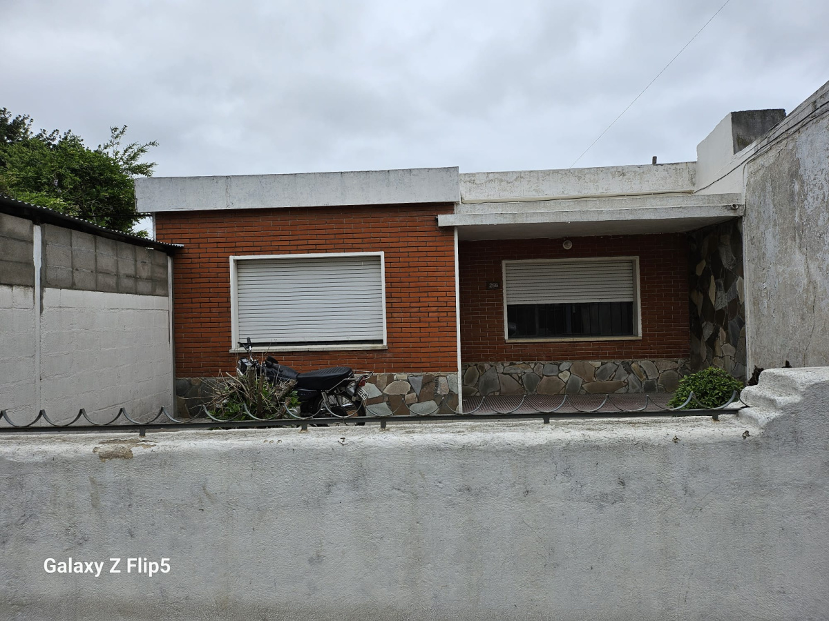 256 Batlle, Durazno, 2 Habitaciones Habitaciones, 0 ,1 BañoBaño,Casa,En alquiler,Batlle,0,1905